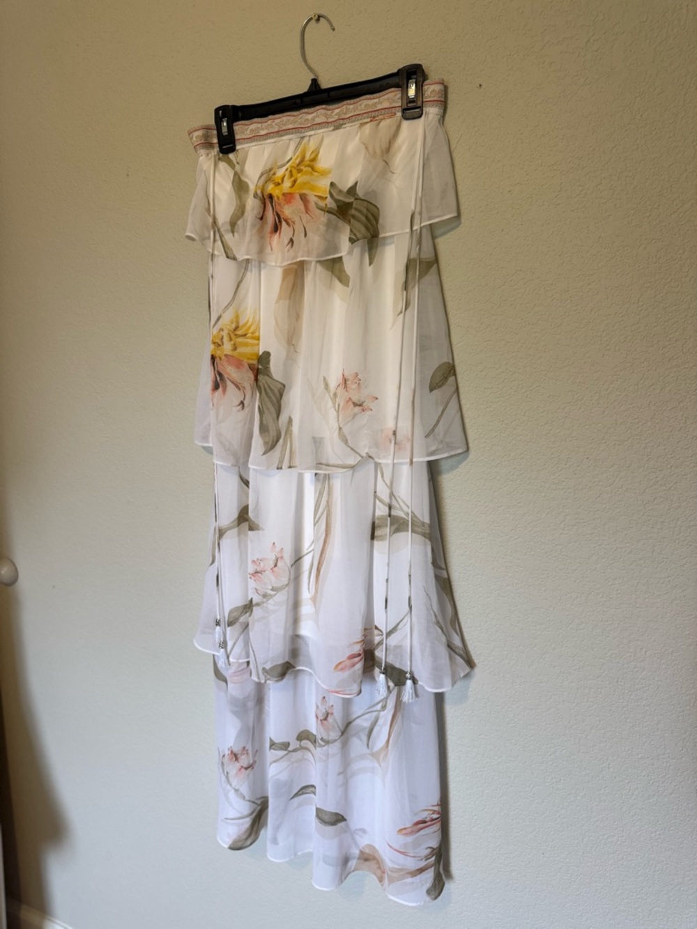 White House Black Market | Floral Tiered Maxi Strapless Dress - XSP